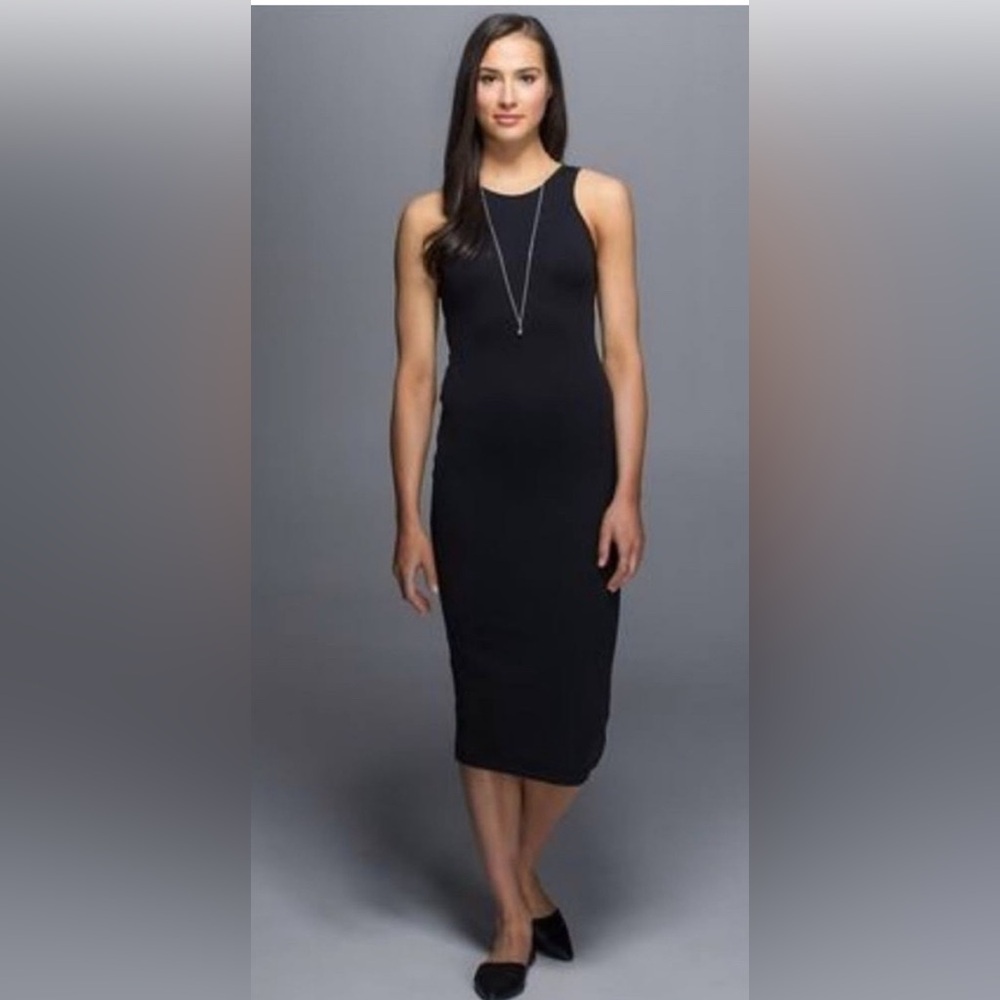 EUC Lululemon Black Women’s Lab Noir Dress- Size 8